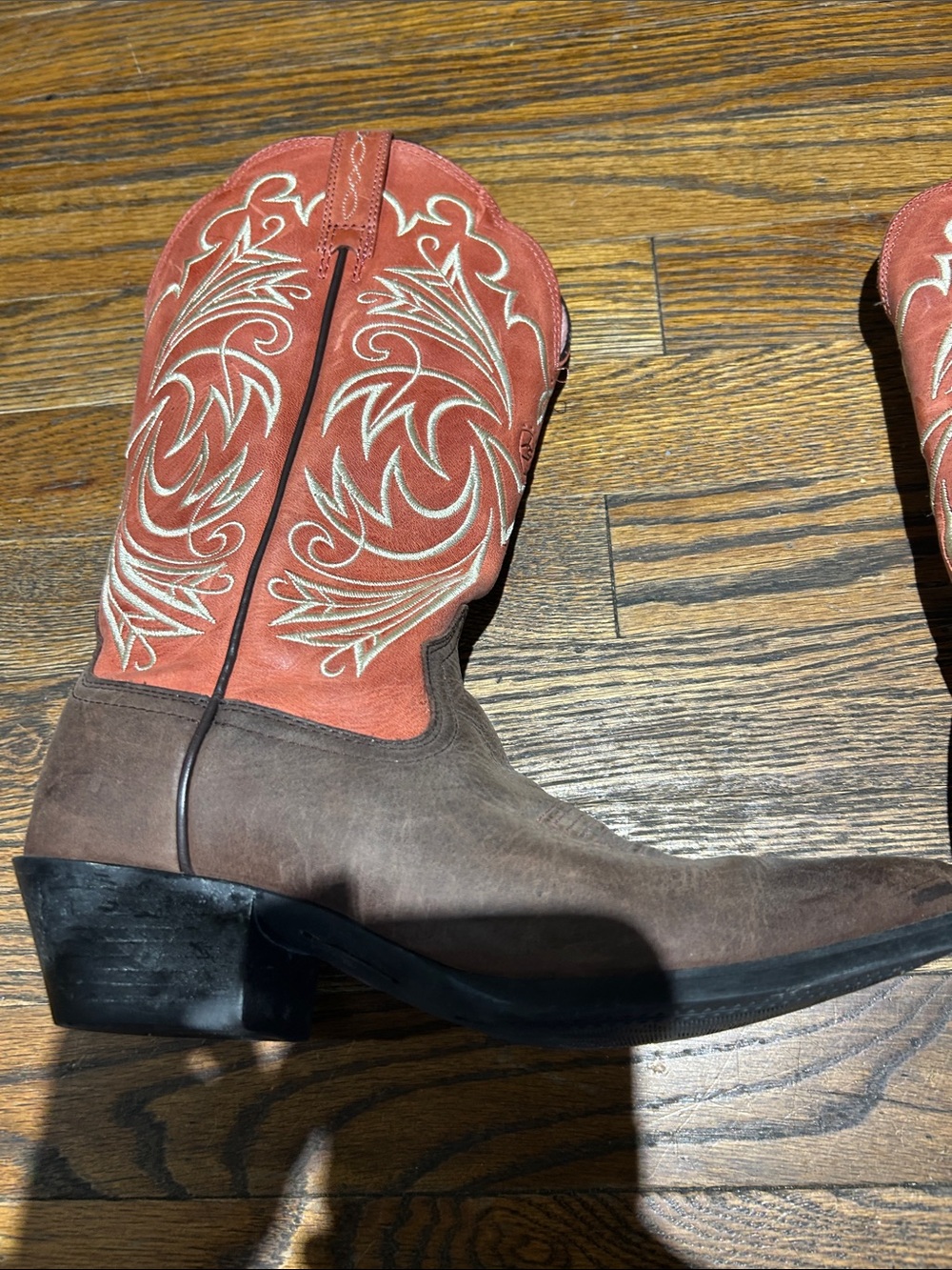 Ariat Brown Foot with Red Embroidered Shaft Western Heeled Boots - Picture 7 of 12
